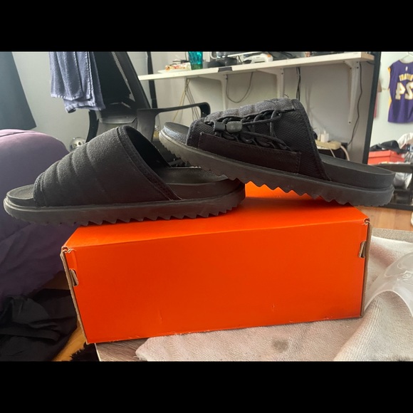 Nike Asuna Slide “Black” - Picture 2 of 4